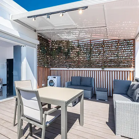 Penthouse Cervantes Sea View Levante Apartment *